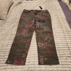 Bandolino "mandie" floral straight leg jeans size 8, new with tags